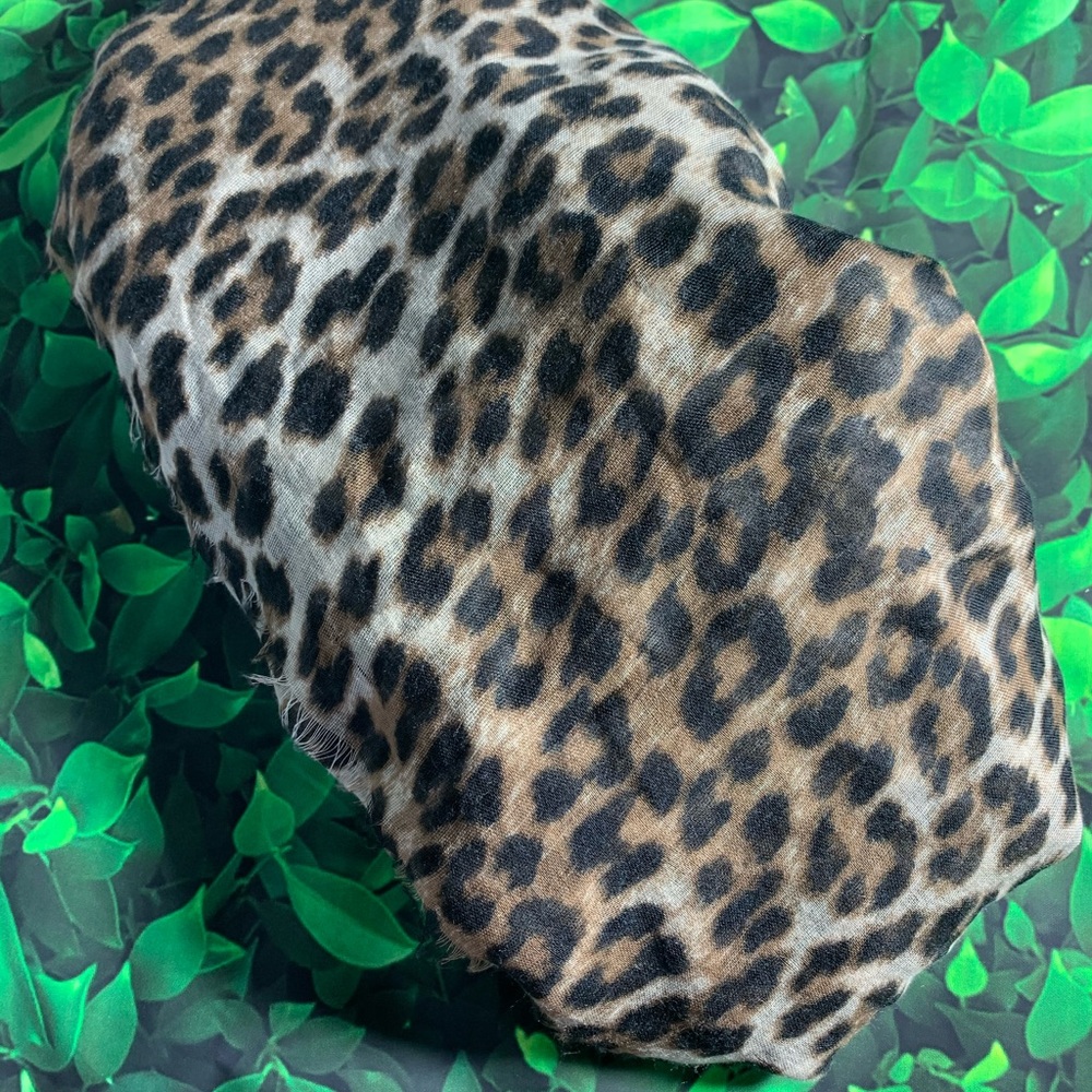 Leopard Print Scarf NWT H&M